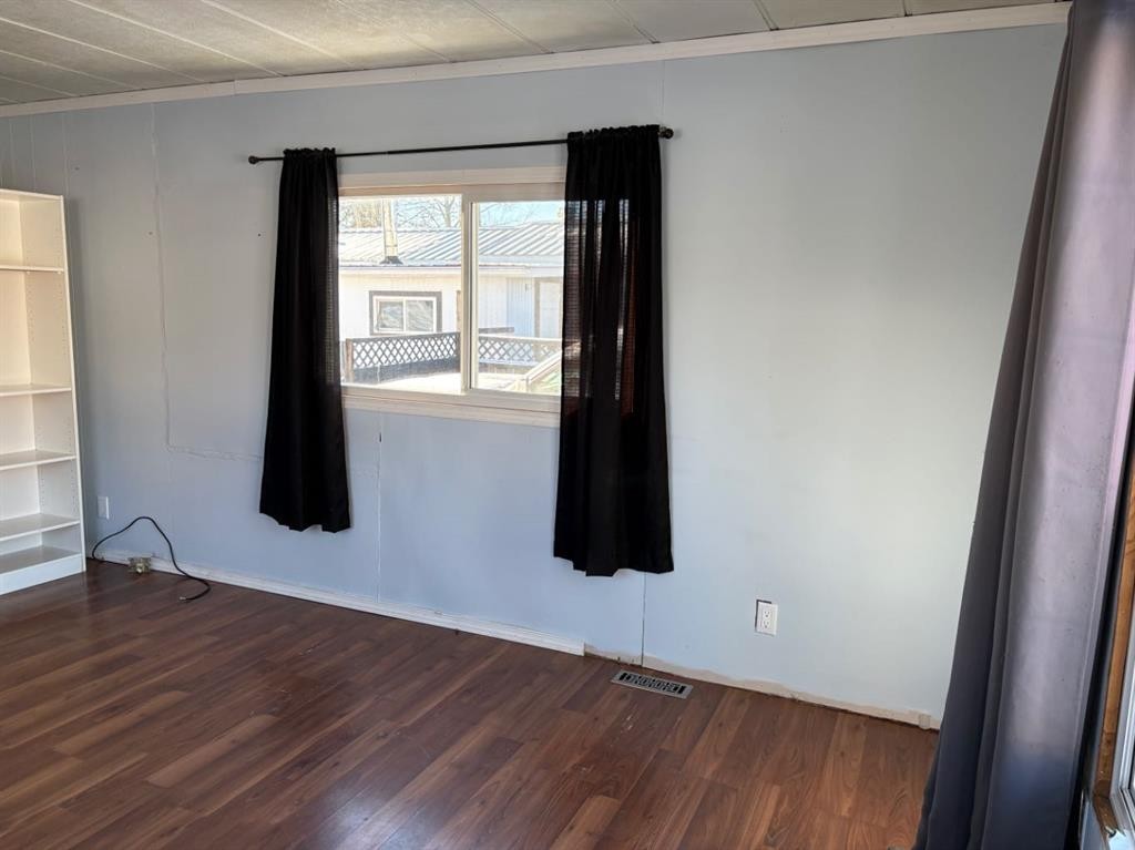 51-5311 60 Street, Rocky Mountain House, AB