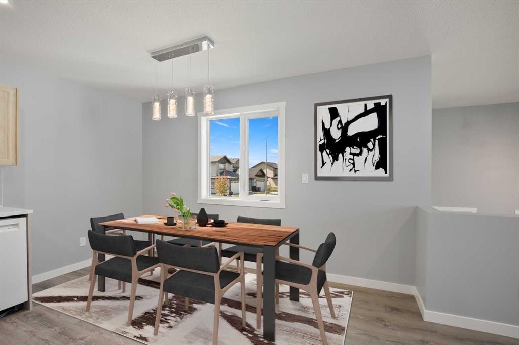 109 Aztec Crescent, Blackfalds, AB - Indoor Photo Showing Dining Room