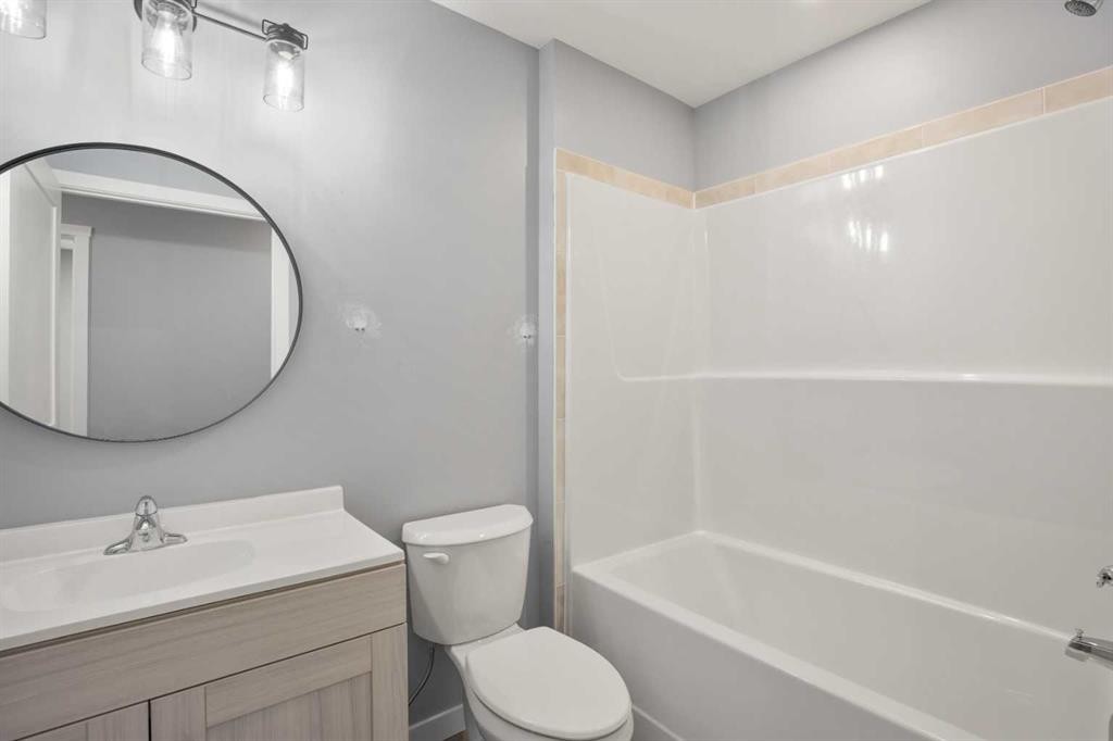 109 Aztec Crescent, Blackfalds, AB - Indoor Photo Showing Bathroom