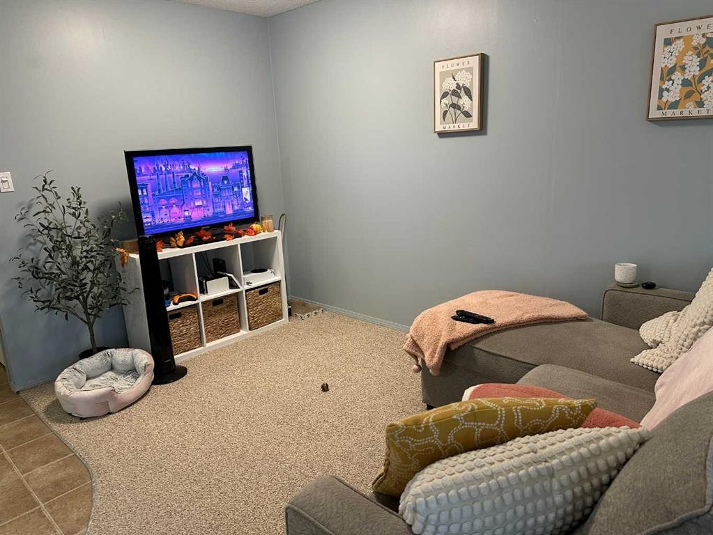 A & B-4923 53 Street, Rocky Mountain House, AB - Indoor