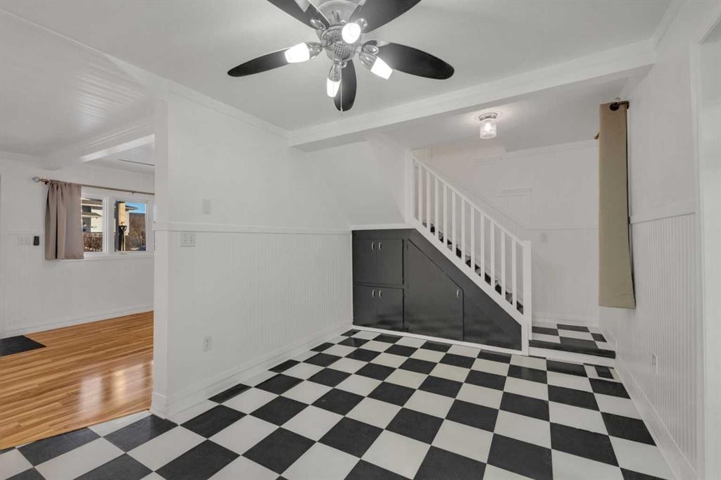 2014 24 Avenue, Delburne, AB - Indoor