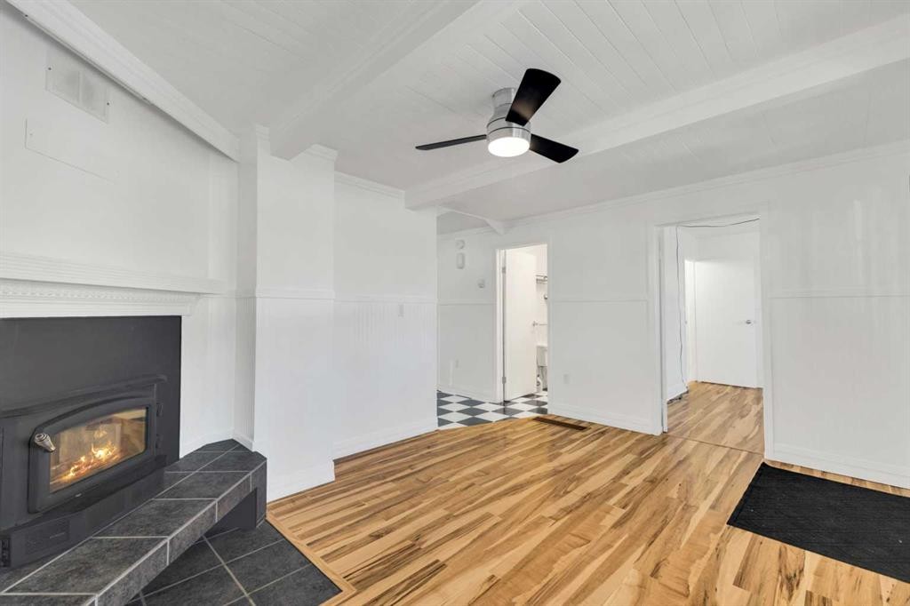 2014 24 Avenue, Delburne, AB - Indoor With Fireplace