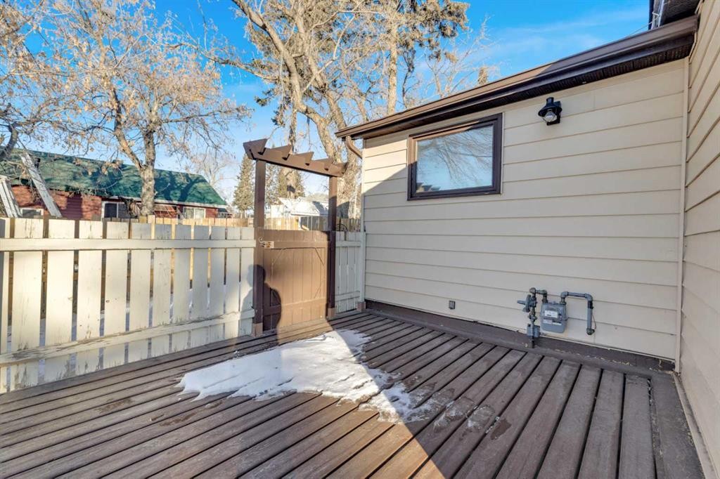 2014 24 Avenue, Delburne, AB - Outdoor With Deck Patio Veranda With Exterior