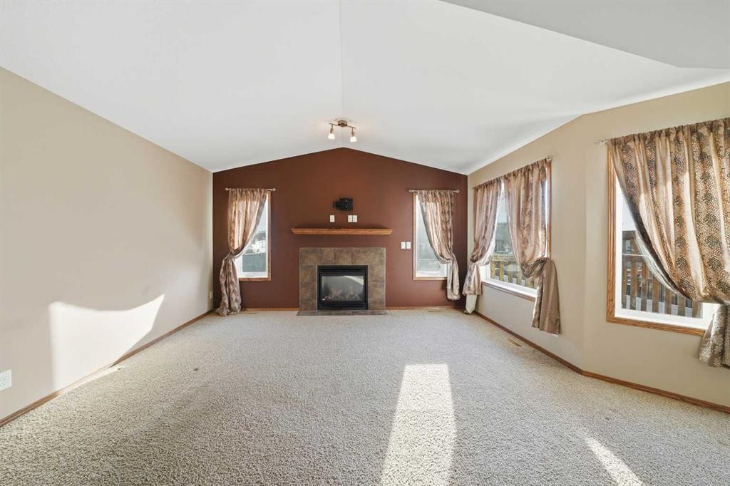 9 Thomas Place, Red Deer, AB - Indoor With Fireplace