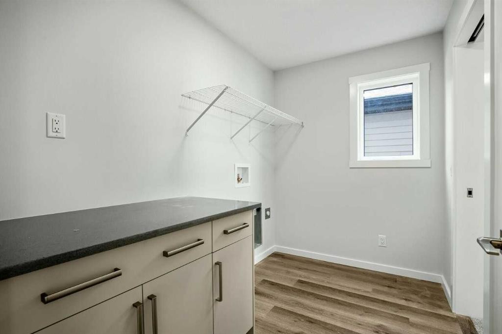 18 Heartwood Villas Se, Calgary, AB - Indoor