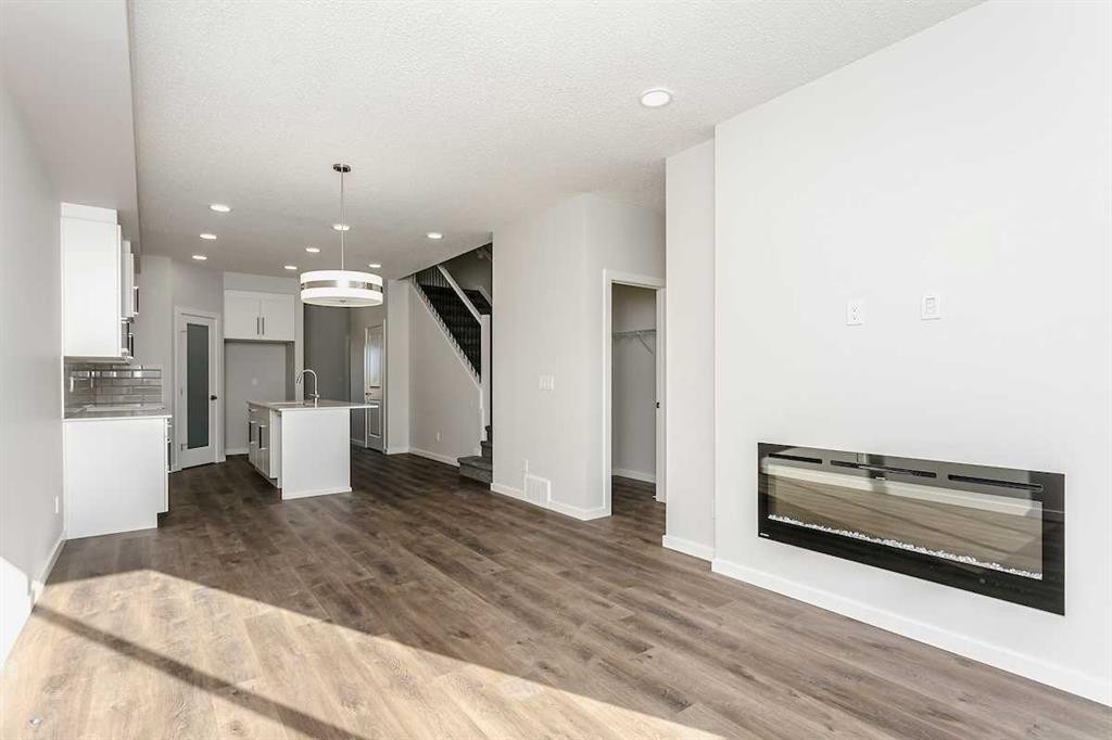 147 Lincoln Crescent, Rural Red Deer County, AB - Indoor