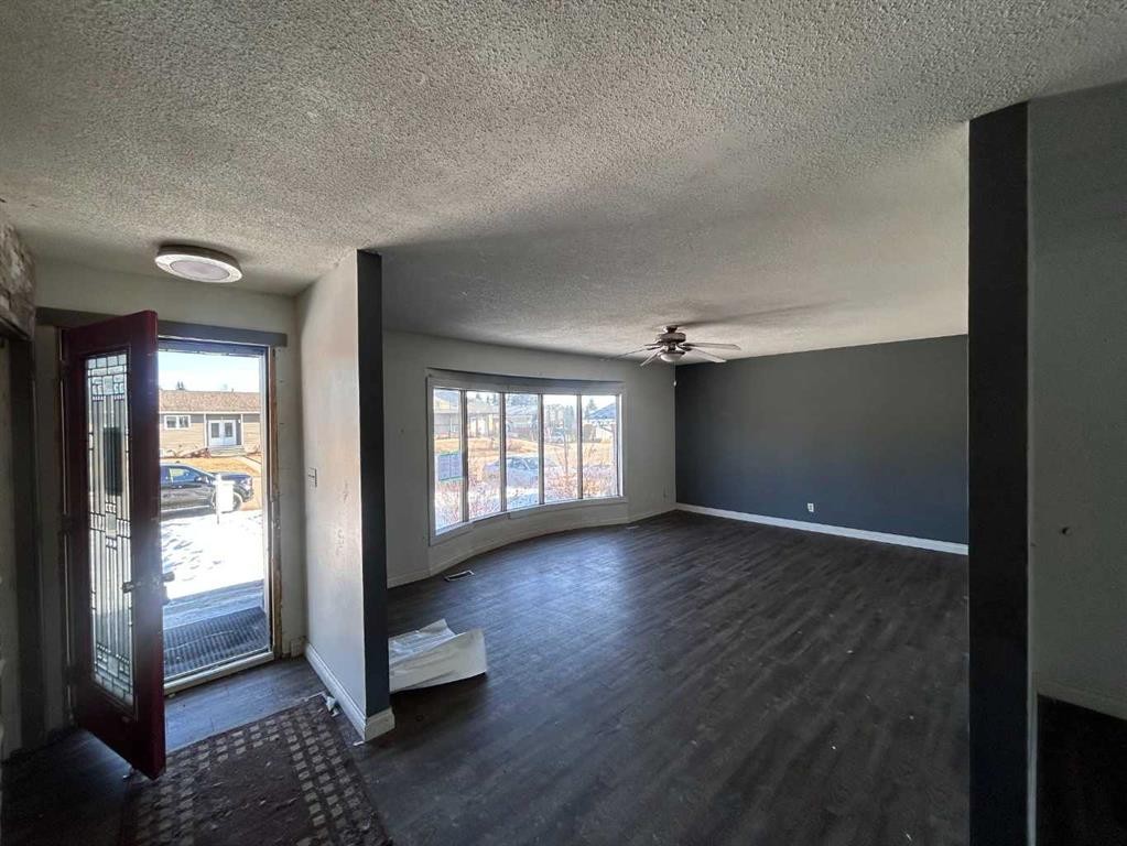 3 Meadowlark Drive, Sedgewick, AB - Indoor Photo Showing Other Room