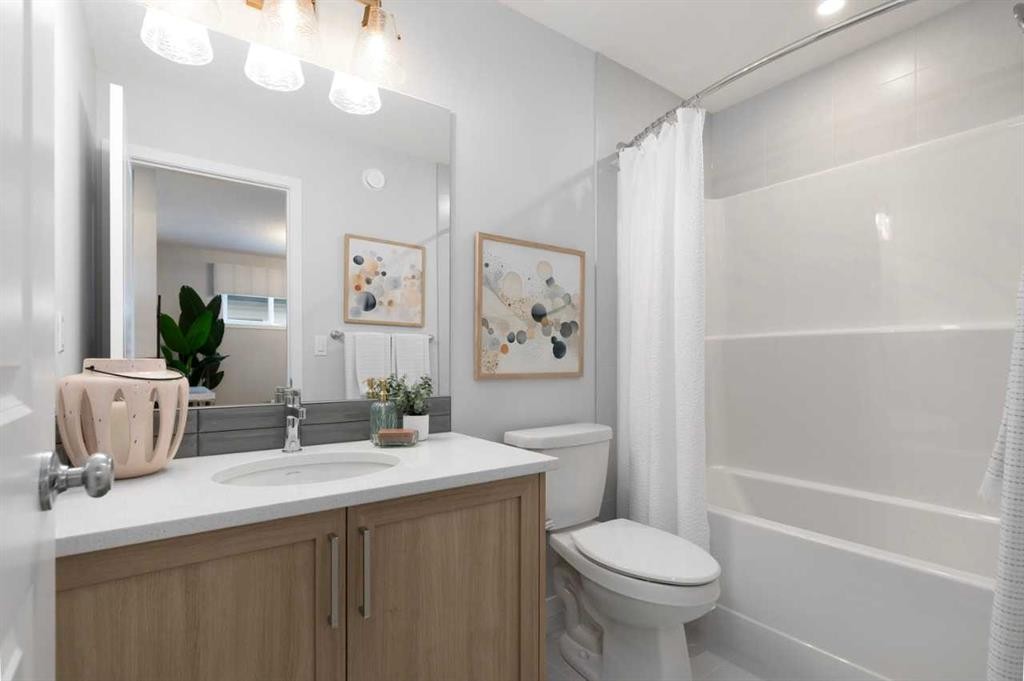 545 Bridgeport Street, Chestermere, AB - Indoor Photo Showing Bathroom