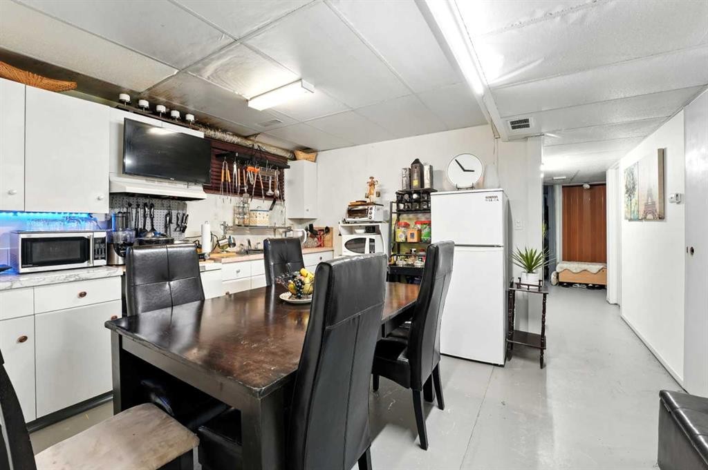 6349 58 Avenue, Red Deer, AB - Indoor