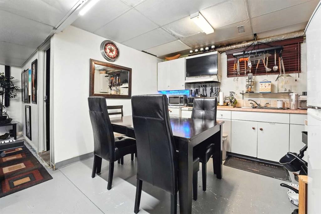 6349 58 Avenue, Red Deer, AB - Indoor