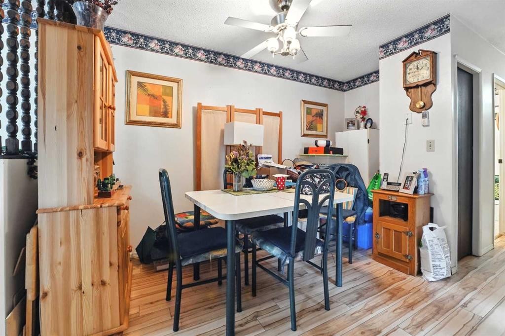 6349 58 Avenue, Red Deer, AB - Indoor Photo Showing Dining Room