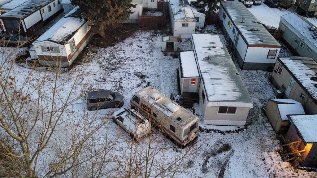 4-4504 41 Street, Camrose, AB