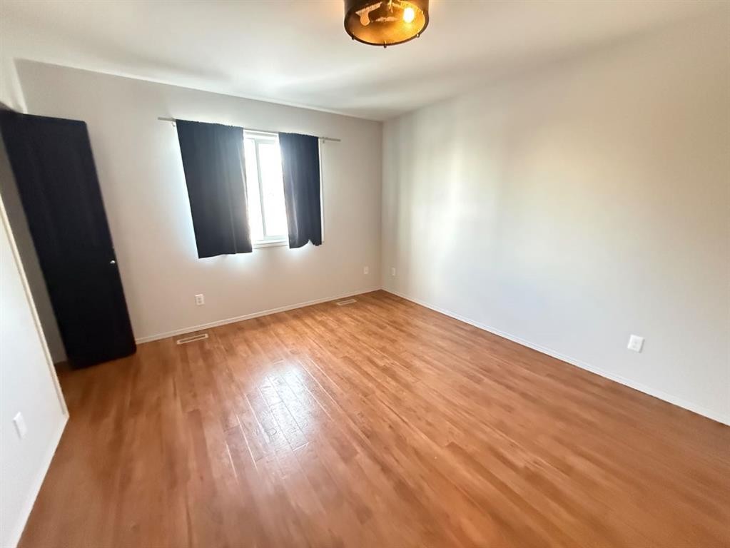 123 Bowman Circle, Sylvan Lake, AB - Indoor Photo Showing Other Room