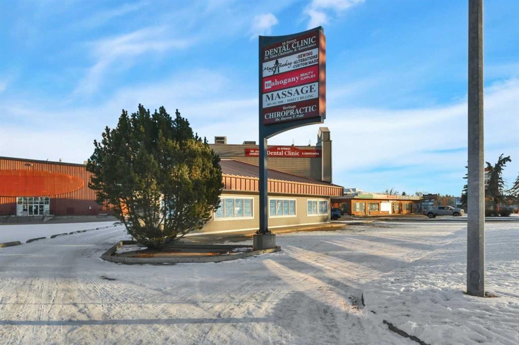 1-5116 52 Street, Red Deer, AB