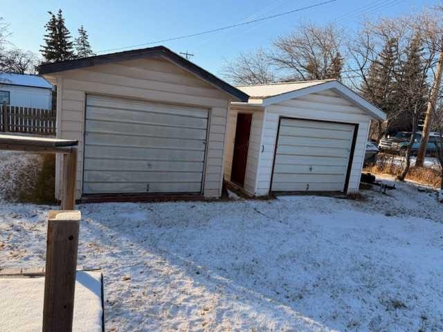 4832 49 Street, Hardisty, AB - Outdoor