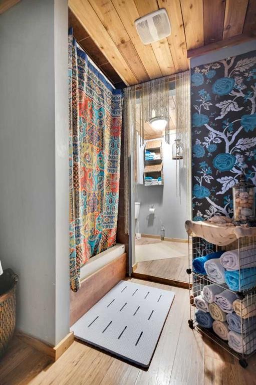 4824 50 Street, Clive, AB - Indoor Photo Showing Other Room