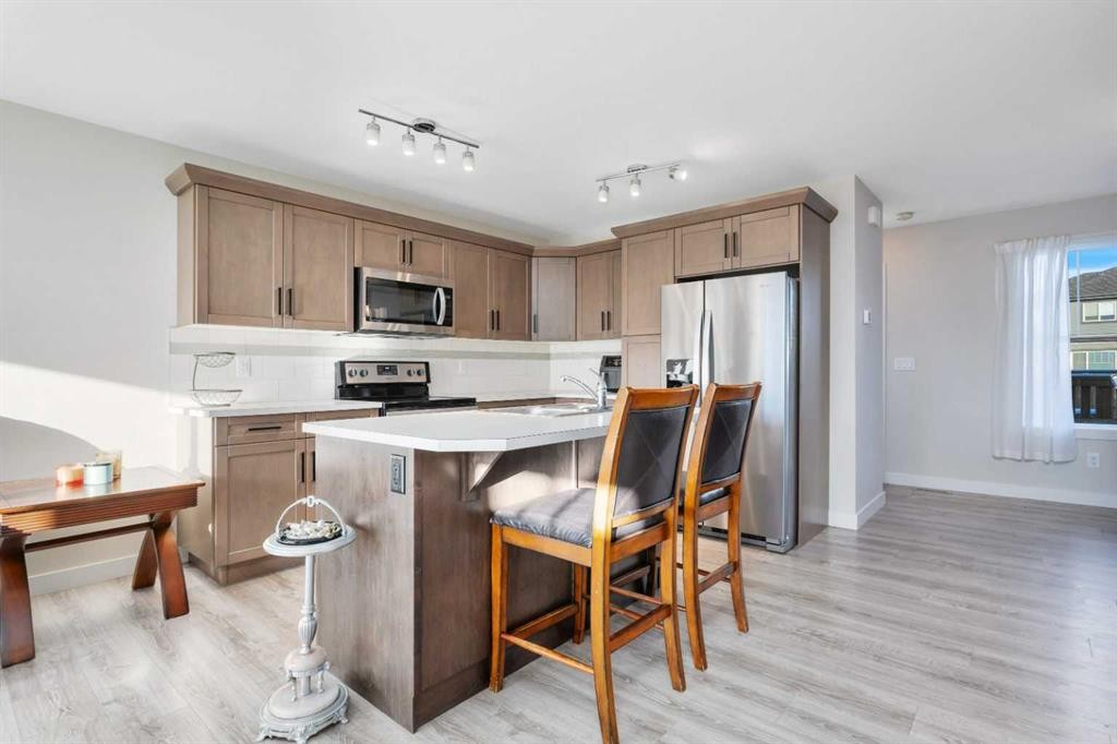 22 Latoria Court, Rural Red Deer County, AB - Indoor Photo Showing Kitchen