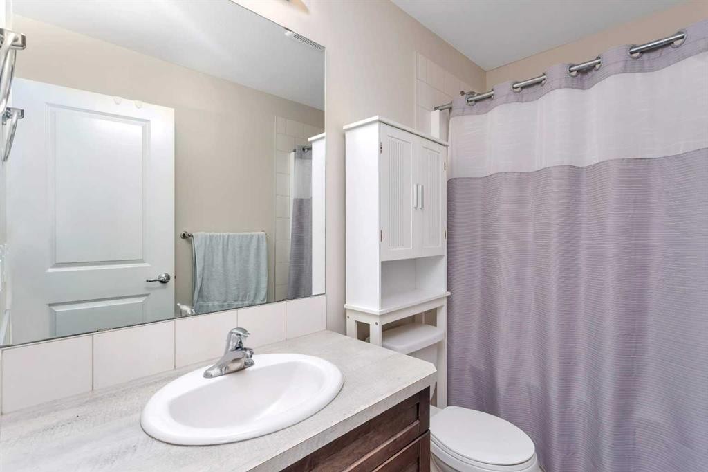 22 Latoria Court, Rural Red Deer County, AB - Indoor Photo Showing Bathroom