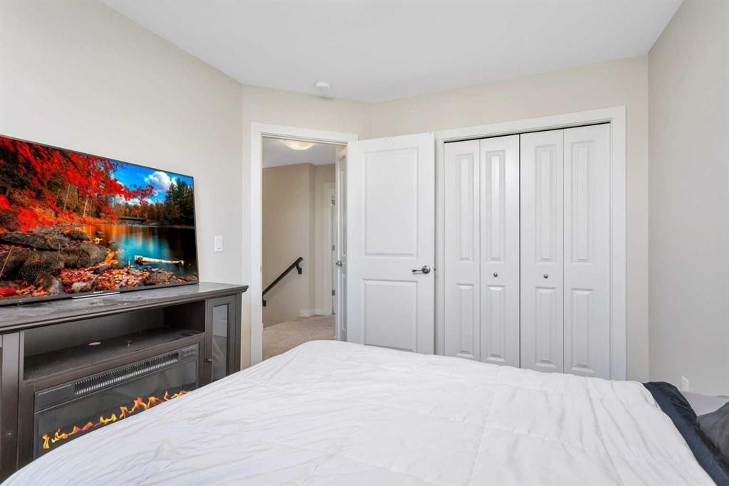 22 Latoria Court, Rural Red Deer County, AB - Indoor Photo Showing Bedroom