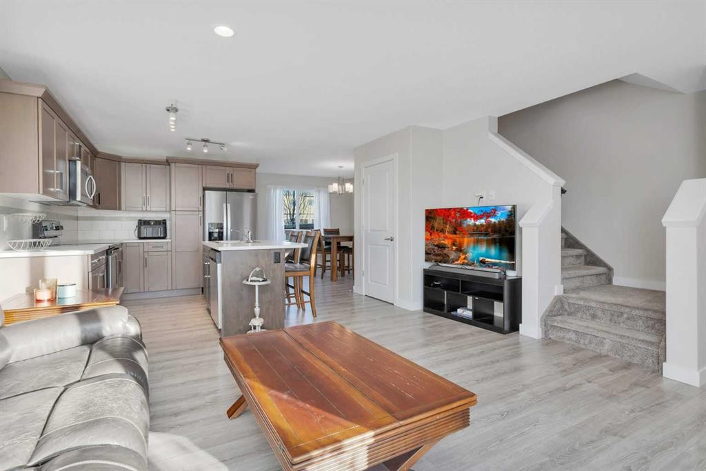 22 Latoria Court, Rural Red Deer County, AB - Indoor