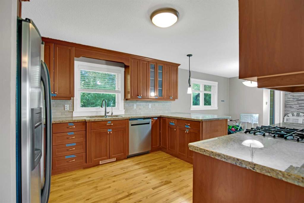382052 Range Road 7-3, Rural Clearwater County, AB - Indoor Photo Showing Kitchen