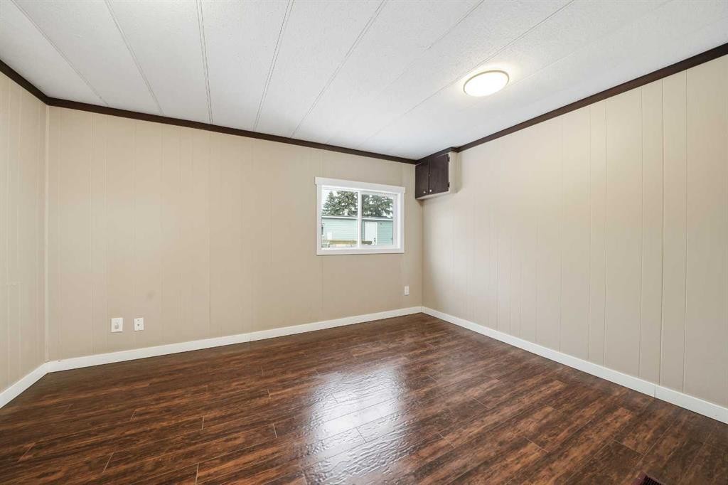 18 Parkland Acres, Lacombe, AB