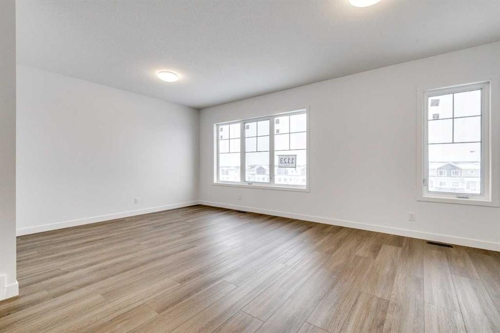1123 Fowler Road Sw, Airdrie, AB - Indoor Photo Showing Other Room