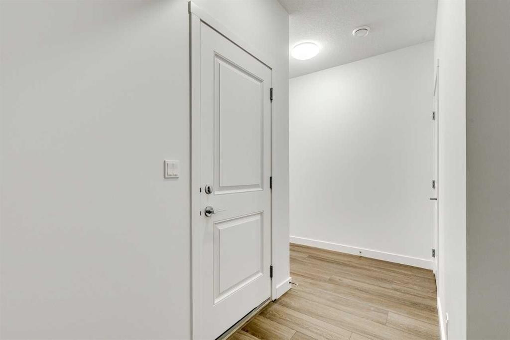 1123 Fowler Road Sw, Airdrie, AB - Indoor Photo Showing Other Room