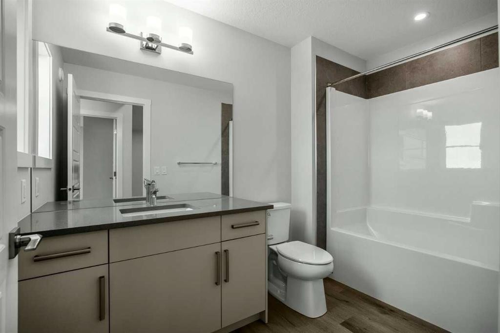 158 Osprey Hill Way Sw, Calgary, AB - Indoor Photo Showing Bathroom