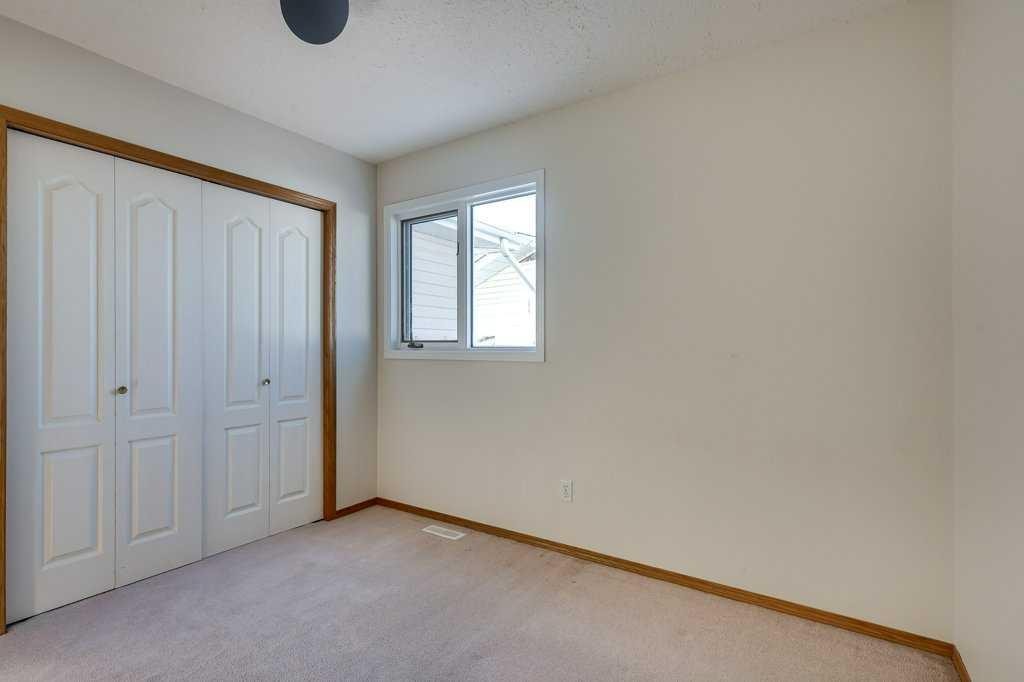 16 Lawrence Crescent, Red Deer, AB - Indoor Photo Showing Other Room