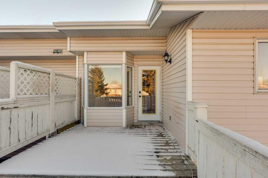 16 Lawrence Crescent, Red Deer, AB - Outdoor With Exterior