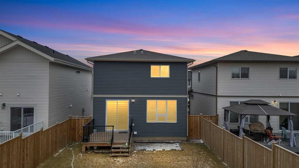 119 Crestview Boulevard, Sylvan Lake, AB - Outdoor With Deck Patio Veranda With Exterior