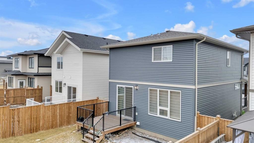 119 Crestview Boulevard, Sylvan Lake, AB - Outdoor With Deck Patio Veranda With Exterior