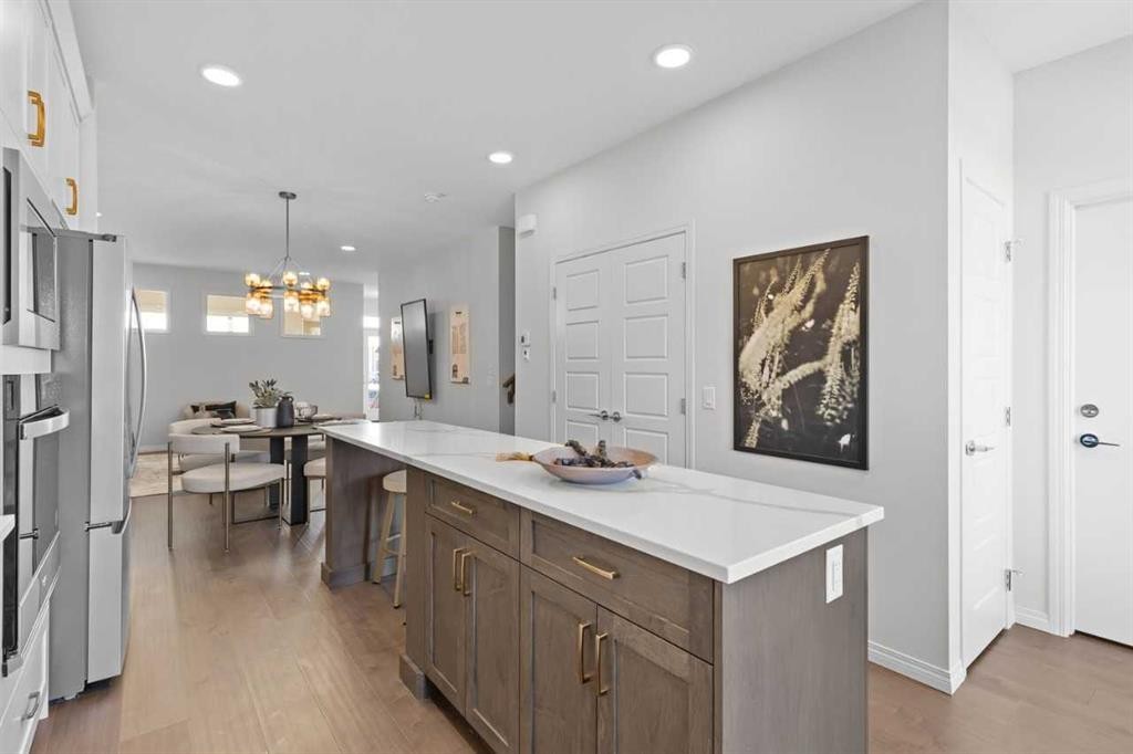 135 Huxland Road Ne, Calgary, AB - Indoor Photo Showing Kitchen