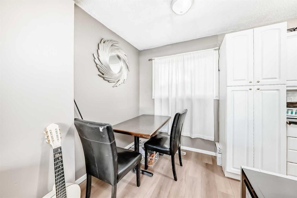 B1-35 Nash, Red Deer, AB - Indoor Photo Showing Dining Room