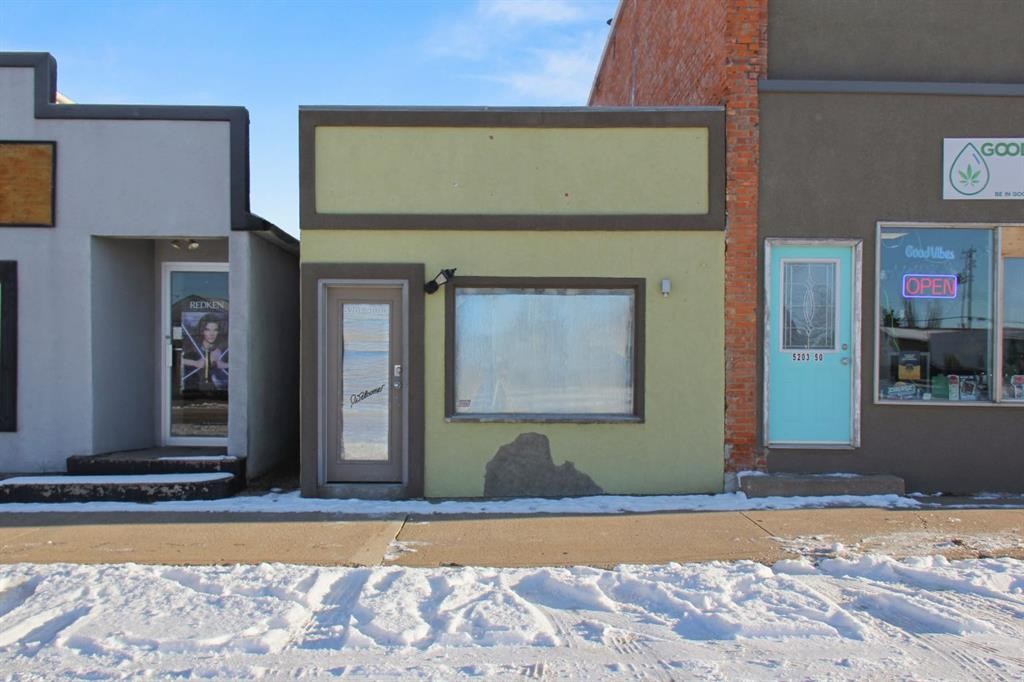 5205 50 Street, Viking, AB