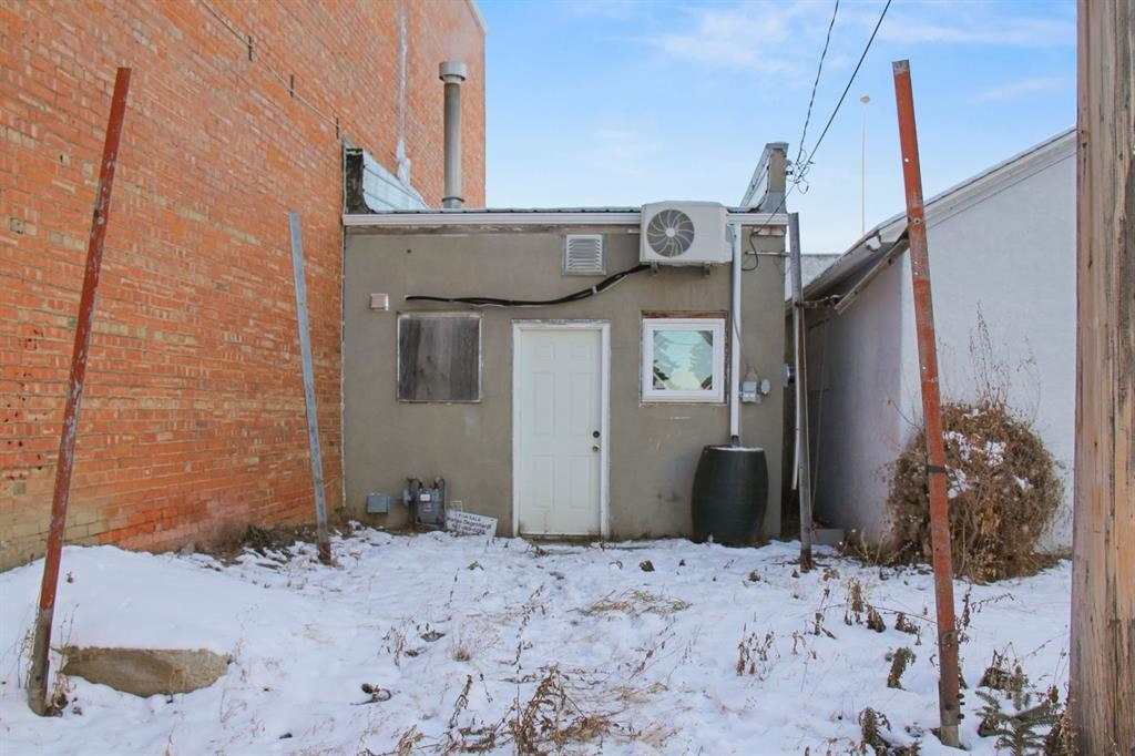 5205 50 Street, Viking, AB