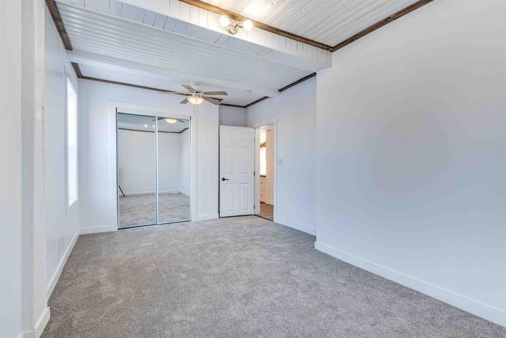 205 Trochu Avenue, Trochu, AB - Indoor Photo Showing Other Room