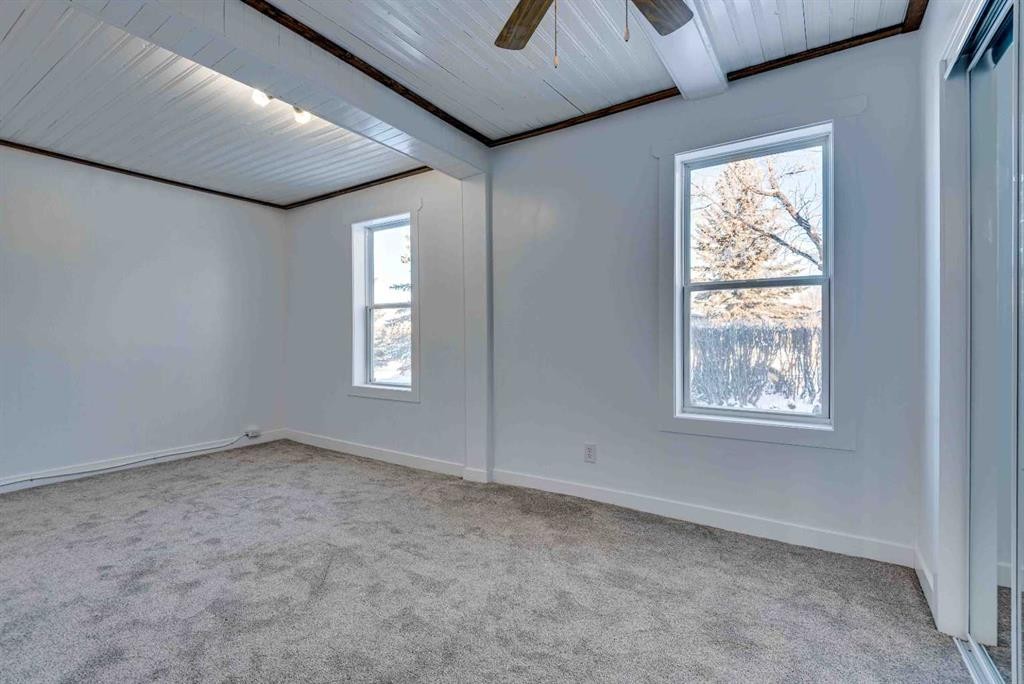 205 Trochu Avenue, Trochu, AB - Indoor Photo Showing Other Room