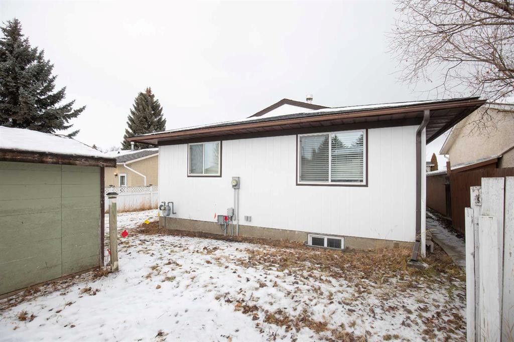 99 Dawson Street, Red Deer, AB - Outdoor With Exterior