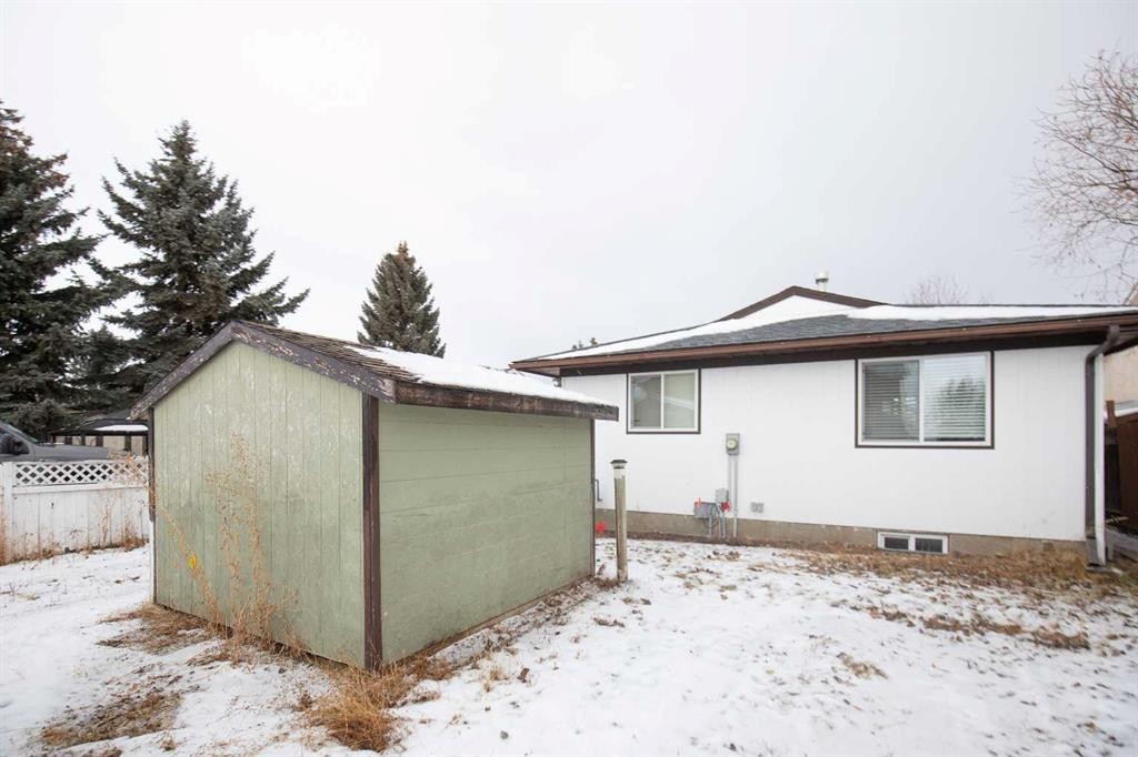 99 Dawson Street, Red Deer, AB - Outdoor With Exterior