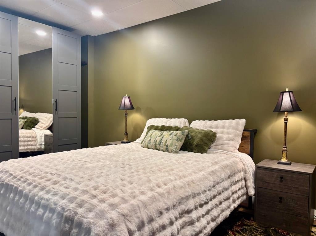 4710 52 Avenue, Camrose, AB