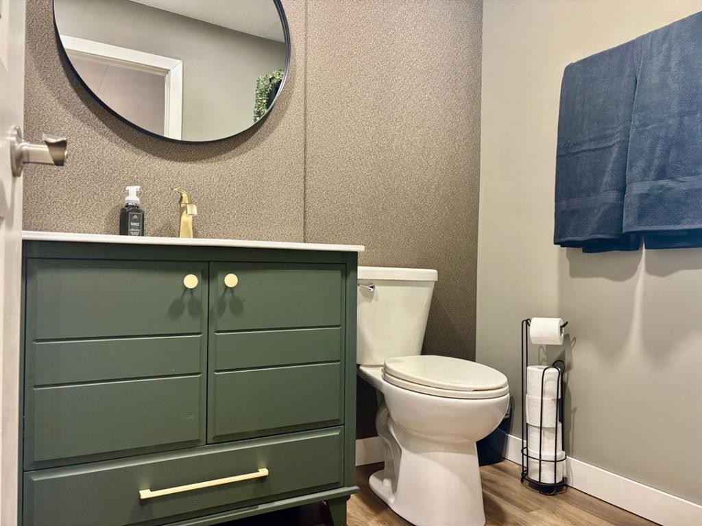 4710 52 Avenue, Camrose, AB