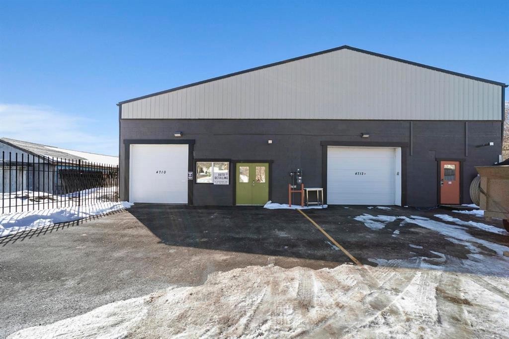 4710 52 Avenue, Camrose, AB