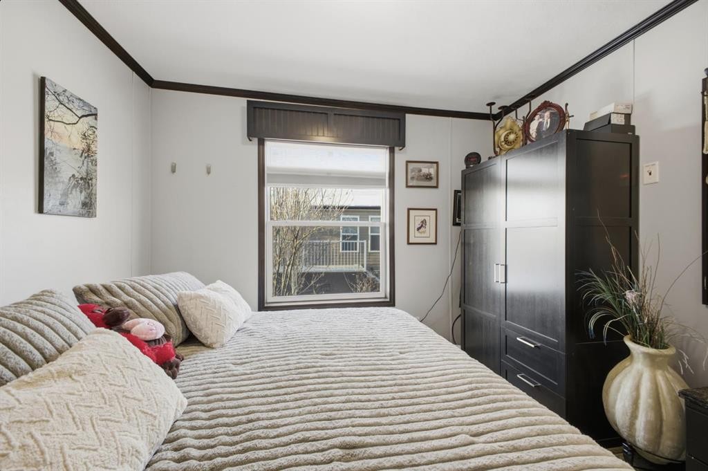 40-41019 Range Road 11, Rural Lacombe County, AB - Indoor Photo Showing Bedroom