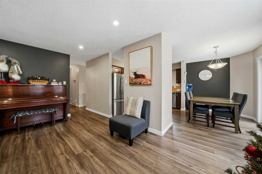 59 Baird Street, Red Deer, AB - Indoor