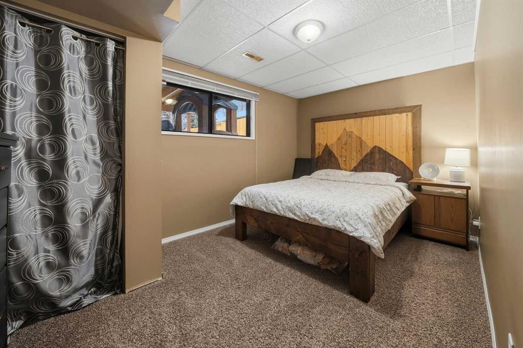 59 Baird Street, Red Deer, AB - Indoor Photo Showing Bedroom