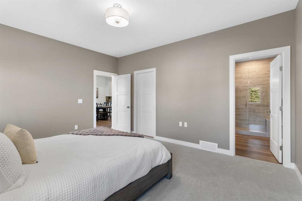 4930 Beardsley Avenue, Lacombe, AB - Indoor Photo Showing Bedroom