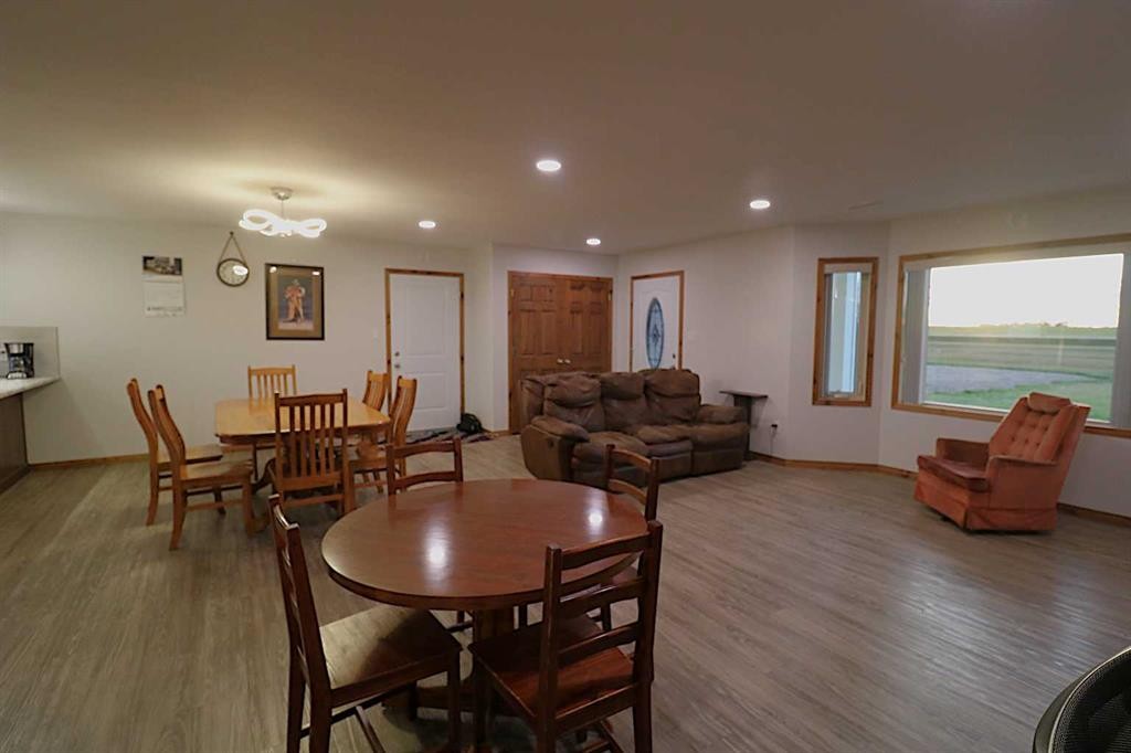 93039 Range Road 164, Taber, AB - Indoor