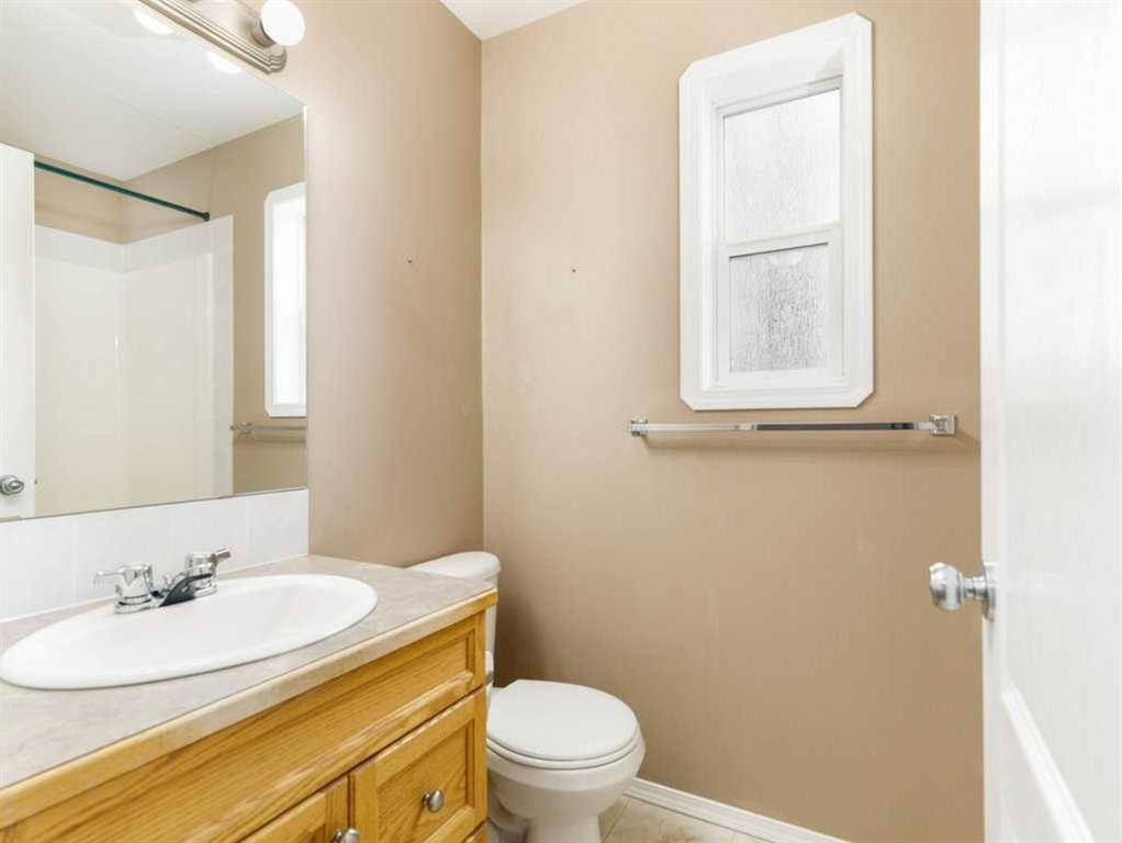 207 Lancaster Drive, Red Deer, AB - Indoor Photo Showing Bathroom